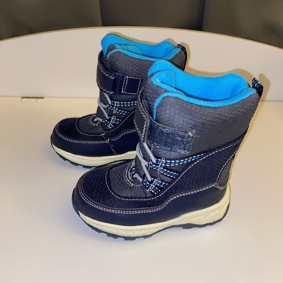 Carters toddler boy snow boots size 7 - Picture 1 of 5